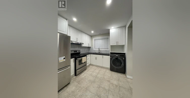 83 Painswick Crescent, Toronto, ON, M2J 3M5 - 3
