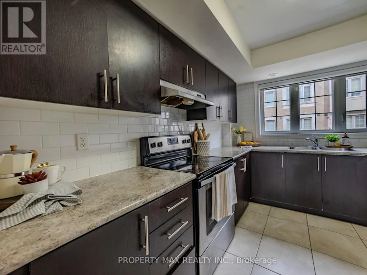 2589 Bromus Path, Oshawa, ON, L1L 0K7 - 4