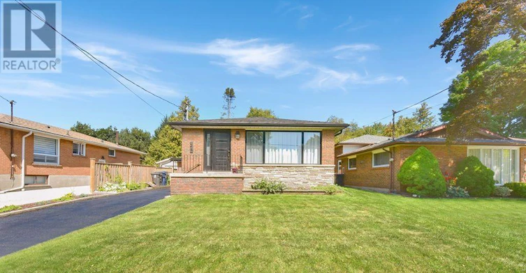 BSMT-24 Fintona Avenue, Toronto, ON, M1E 1V3