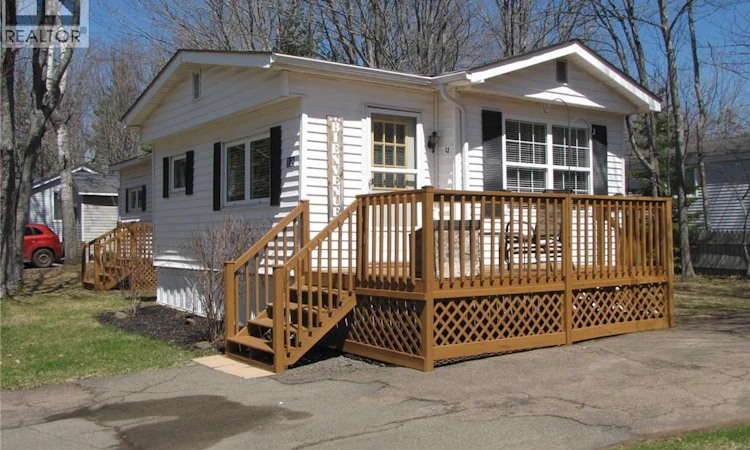 12 Pinetree Street