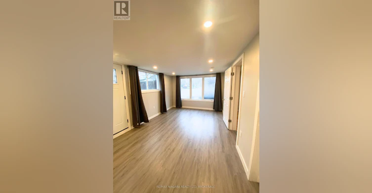 1 Braden Avenue, Welland, ON, L3C 2R6 - 4
