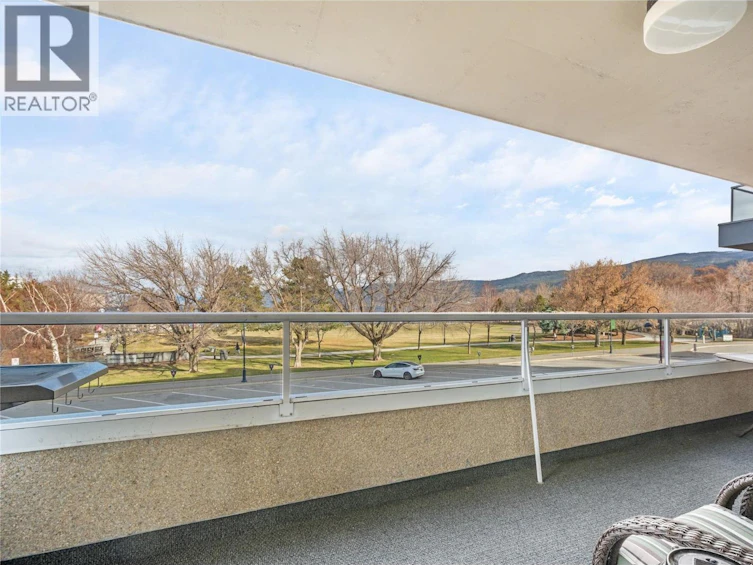 203-86 Lakeshore Drive, Penticton, BC, V2A 1B5 - 21