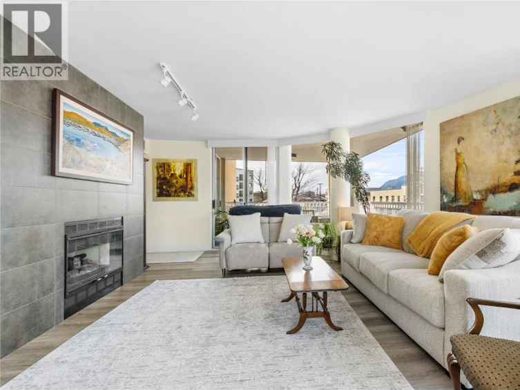 203-86 Lakeshore Drive, Penticton, BC, V2A 1B5 - 6