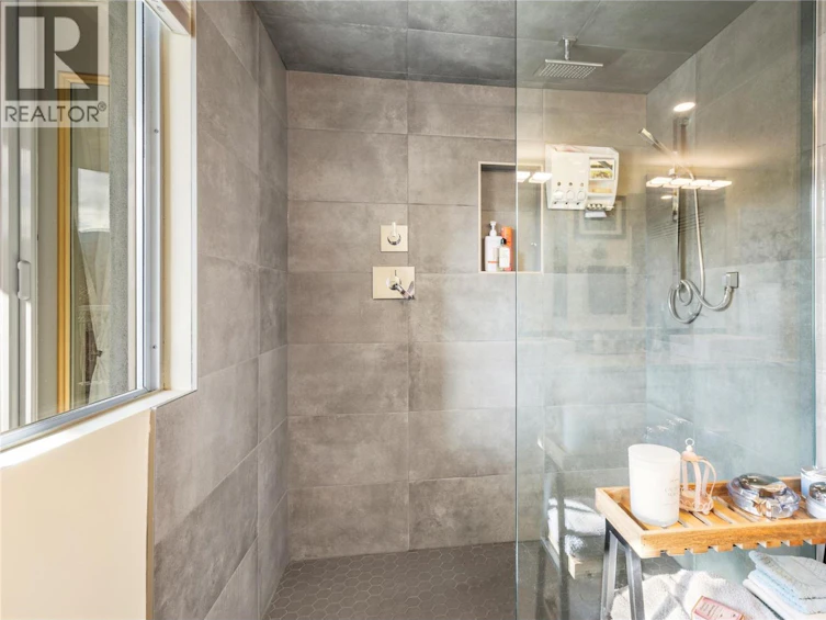 203-86 Lakeshore Drive, Penticton, BC, V2A 1B5 - 14
