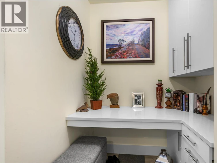203-86 Lakeshore Drive, Penticton, BC, V2A 1B5 - 18