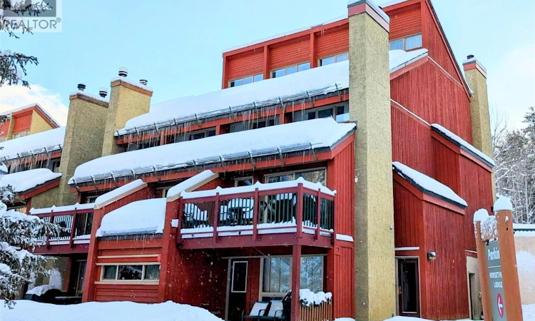 624-2030 Panorama Drive