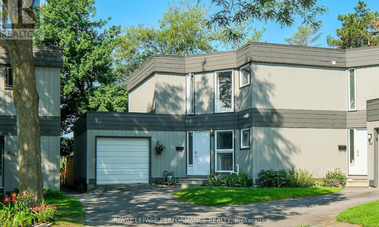 42 Compata Way