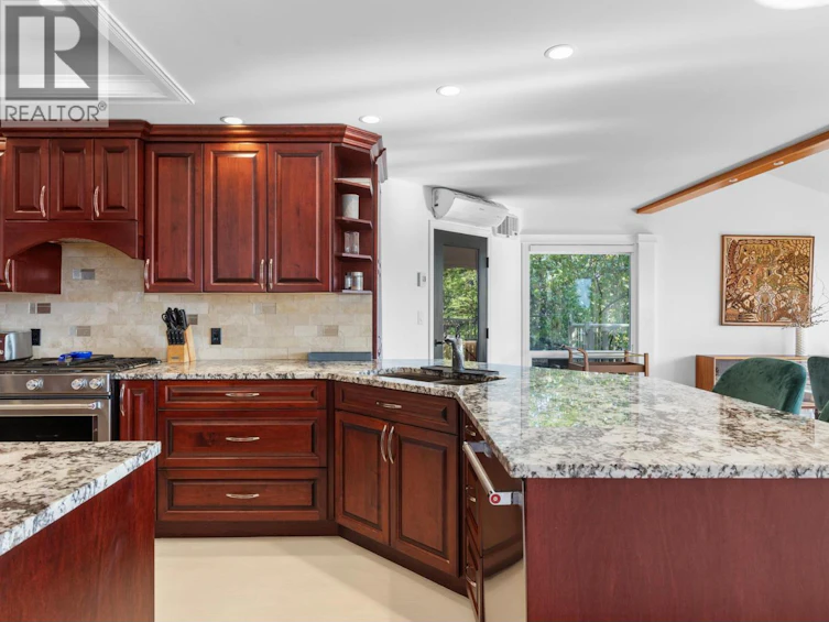 2771 Lakeridge Road, West Kelowna, BC, V1Z 1Y1 - 11