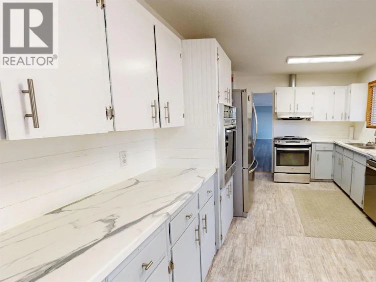 5459 Donsleequa Court, 108 Mile Ranch, BC, V0K 2Z0 - 8