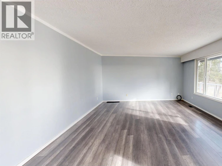 5459 Donsleequa Court, 108 Mile Ranch, BC, V0K 2Z0 - 4