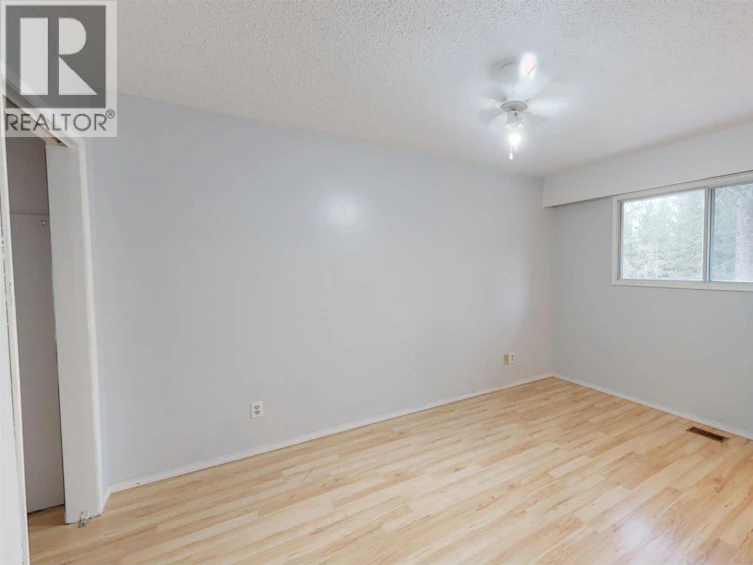 5459 Donsleequa Court, 108 Mile Ranch, BC, V0K 2Z0 - 11