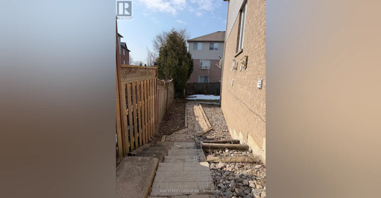LOWER-149 Millcliff Circle, Aurora, ON, L4G 7N8 - 2