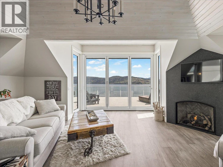 22-901 S Westside Road, West Kelowna, BC, V1Z 3W9 - 14