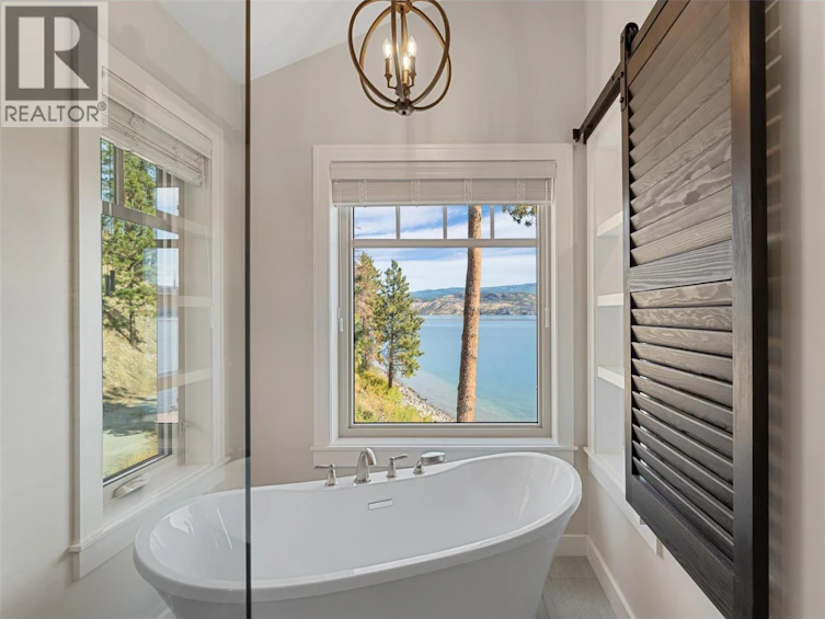 2329 Westside Place, West Kelowna, BC, V1Z 3T5 - 55