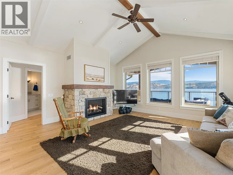 2329 Westside Place, West Kelowna, BC, V1Z 3T5 - 45