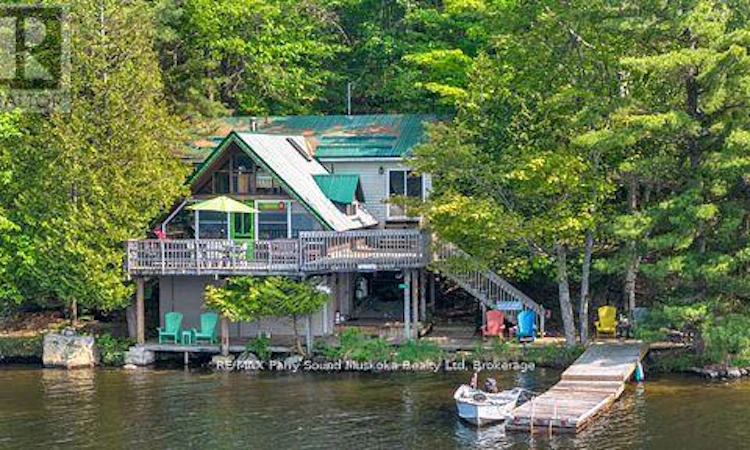 124 Healey Lake Water