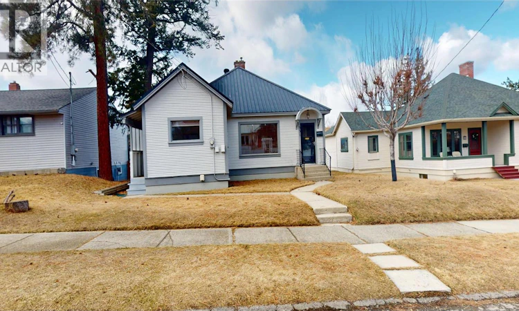 331 S 10th Avenue