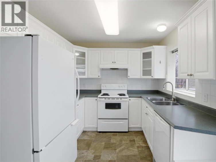 1938 Manning Court, Kamloops, BC, V2E 2R8 - 33