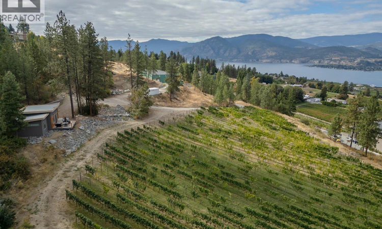 2864 Arawana Road