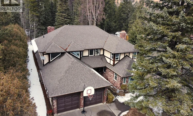 5675 Moriarty Crescent