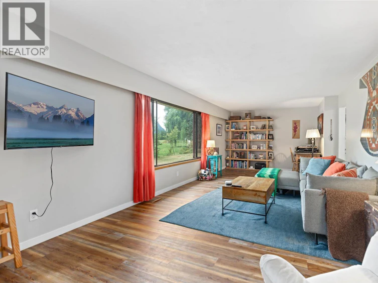 8988B Pemberton Meadows Road, Pemberton, BC, V0N 2L2 - 2