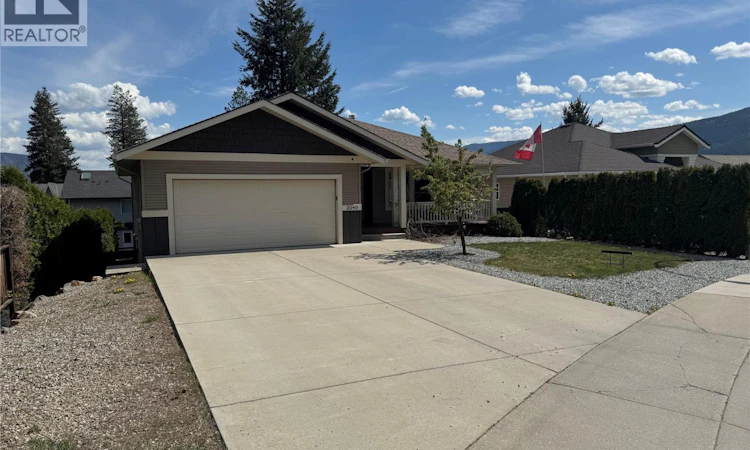 2049 Skyview Crescent