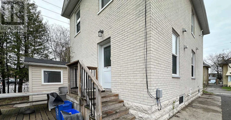 1-242 Kendal Avenue, Oshawa, ON, L1G 5B5 - 3