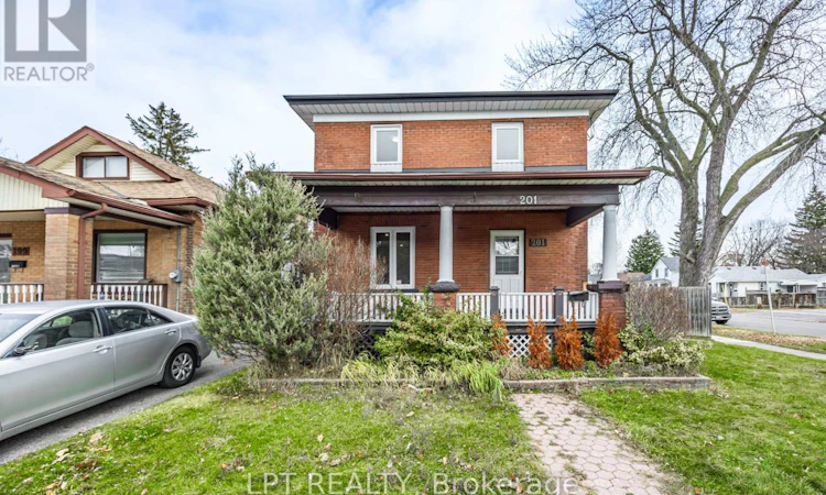 201 Ritson Road S