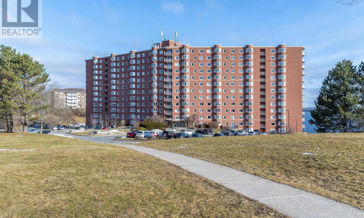 1110-45 Vimy Avenue