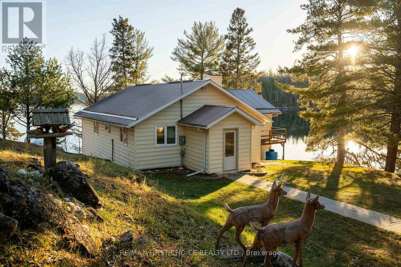 21 Tinker's Road, Sioux Narrows, ON, P0X 1K0