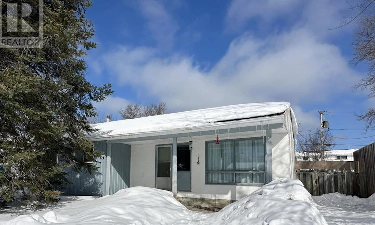 20 Poplar Avenue