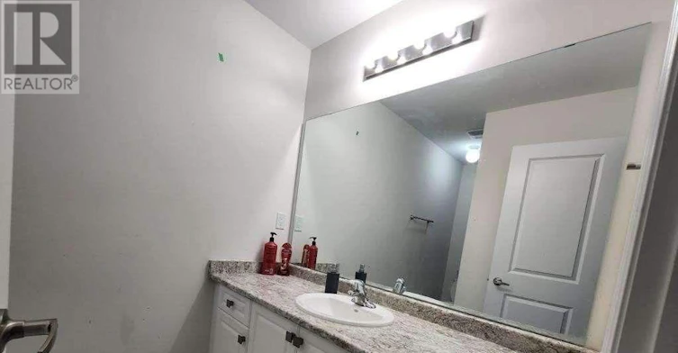 62 Swordfish Drive, Whitby, ON, L1P 1Y5 - 6