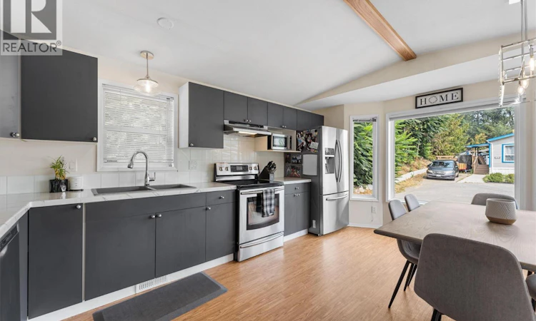 101-1699 Ross Road