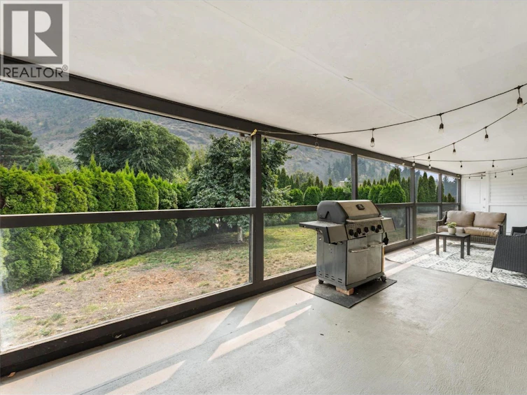 101-1699 Ross Road, West Kelowna, BC, V1Z 1L8 - 21