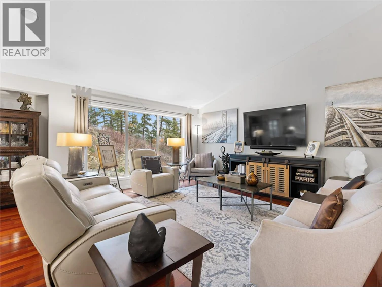 2090 Chilcotin Crescent, Kelowna, BC, V1V 2P2 - 5