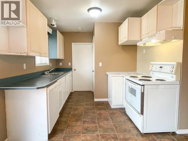 958 Stockwell Avenue, Kelowna, BC, V1Y 6W2 - 6