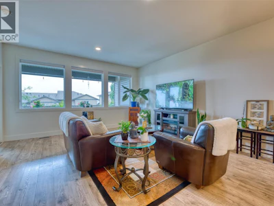 25-933 Mt Robson Place - 3