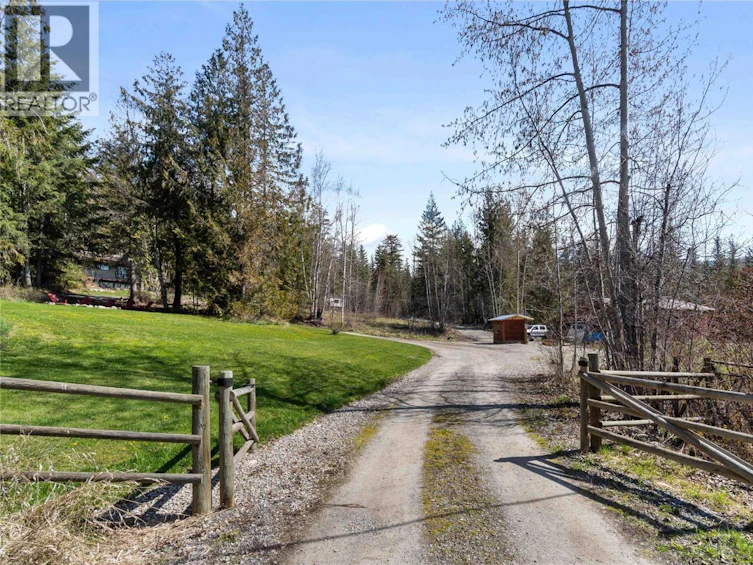 8361 Ladner Road, Vernon, BC, V1B 3M8 - 85