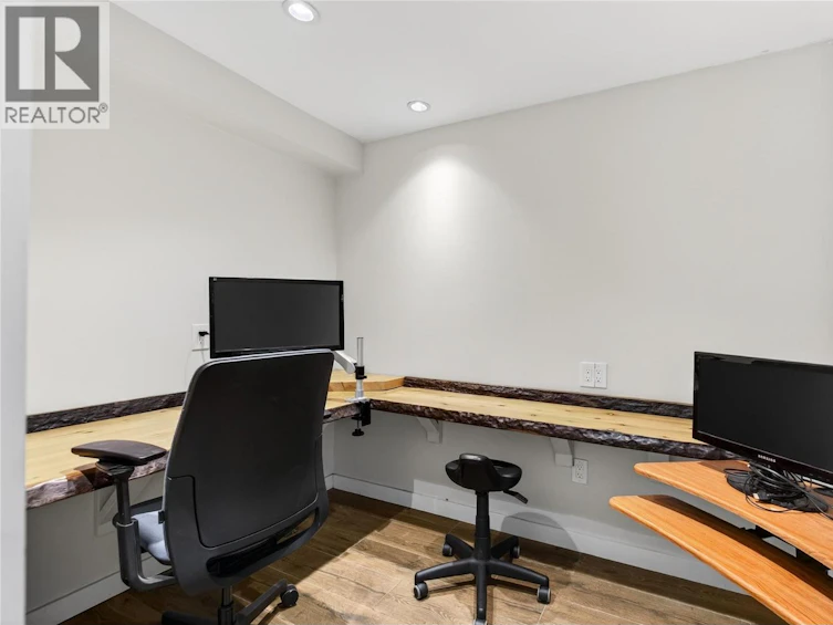 8361 Ladner Road, Vernon, BC, V1B 3M8 - 44
