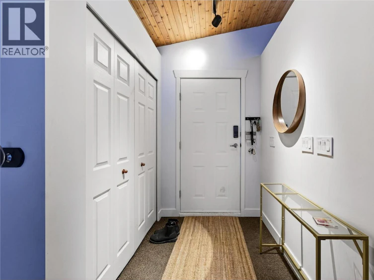 8361 Ladner Road, Vernon, BC, V1B 3M8 - 3