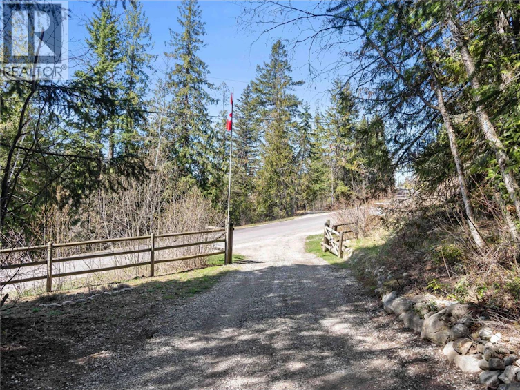 8361 Ladner Road, Vernon, BC, V1B 3M8 - 68