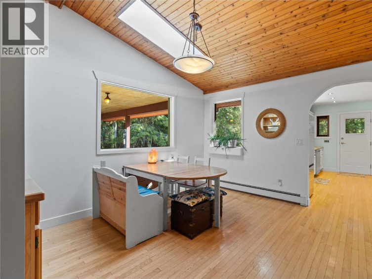 8361 Ladner Road, Vernon, BC, V1B 3M8 - 5