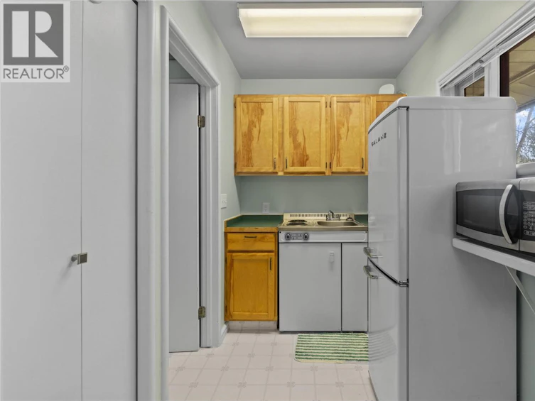 8361 Ladner Road, Vernon, BC, V1B 3M8 - 55