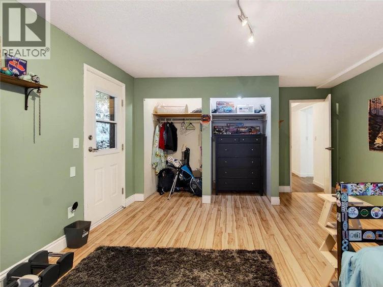 8361 Ladner Road, Vernon, BC, V1B 3M8 - 40