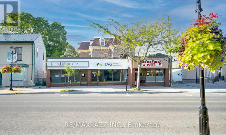 144 King Street W