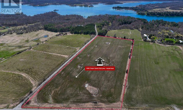 1840 Trident Yacht Club Lane S