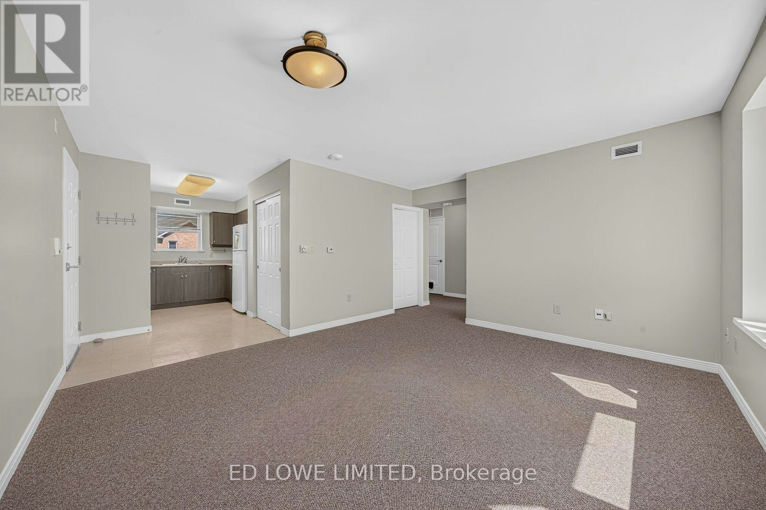 E-202-59 Arch Brown Court, Barrie, ON, L4M 0C6 - 8