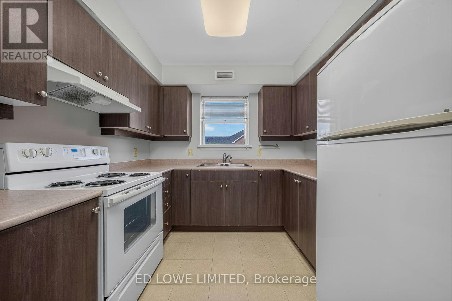 E-202-59 Arch Brown Court, Barrie, ON, L4M 0C6 - 5