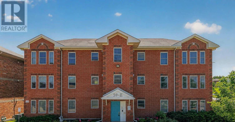 E-202-59 Arch Brown Court, Barrie, ON, L4M 0C6
