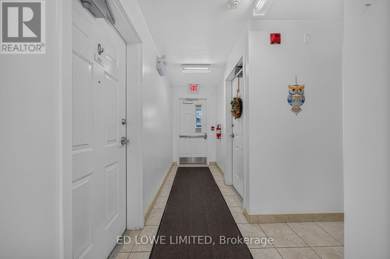 E-202-59 Arch Brown Court, Barrie, ON, L4M 0C6 - 4
